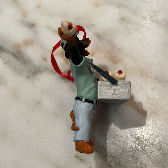 Vintage Dog Selling Hot Dogs Ornament - Picture 7 of 9